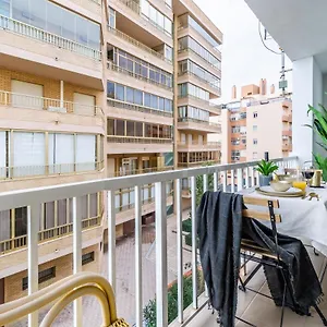 deluxe-fuengirola-playa-homeabroad-apartments.es-andalucia.com/